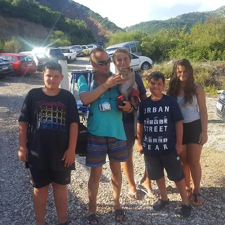 Auto Camp Glamour